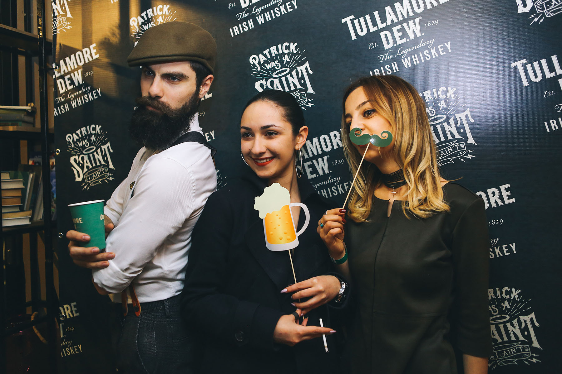 IRISH TRUE BY TULLAMORE D.E.W.